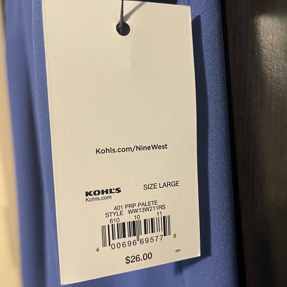 NWT - Nine West V-Neck Blue Sleeveless Top - Picture 5 of 7